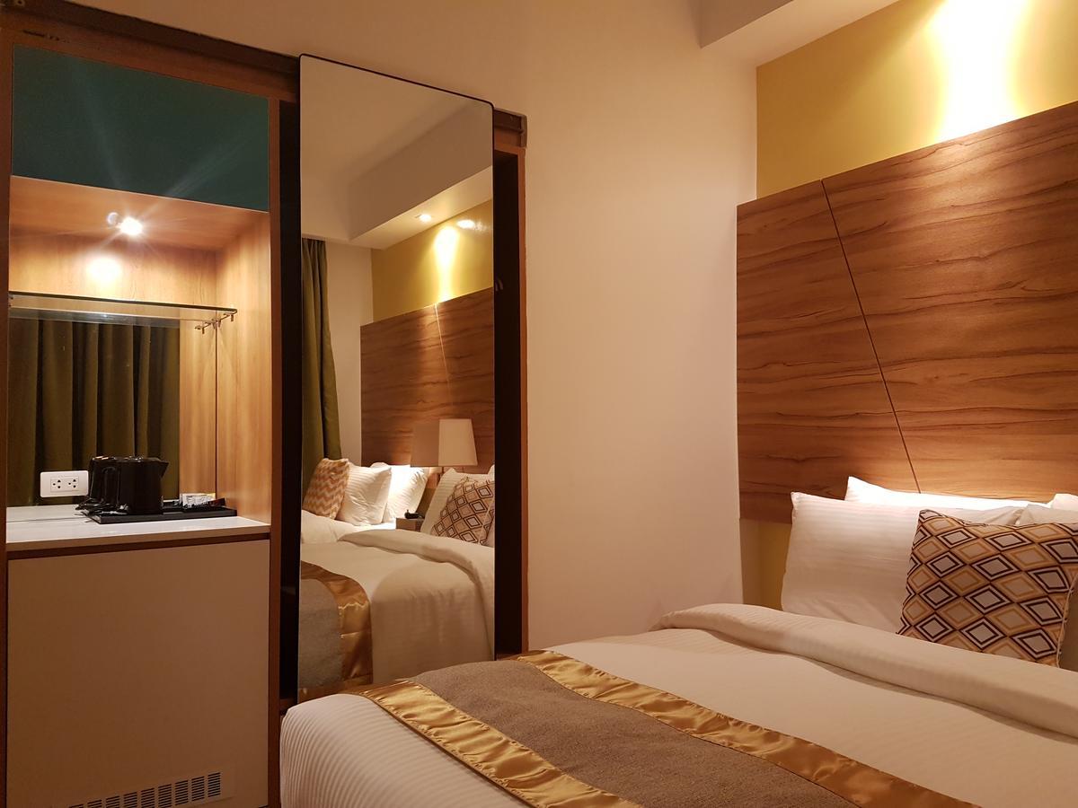 Ferra Hotel And Garden Suites Balabag  Eksteriør billede