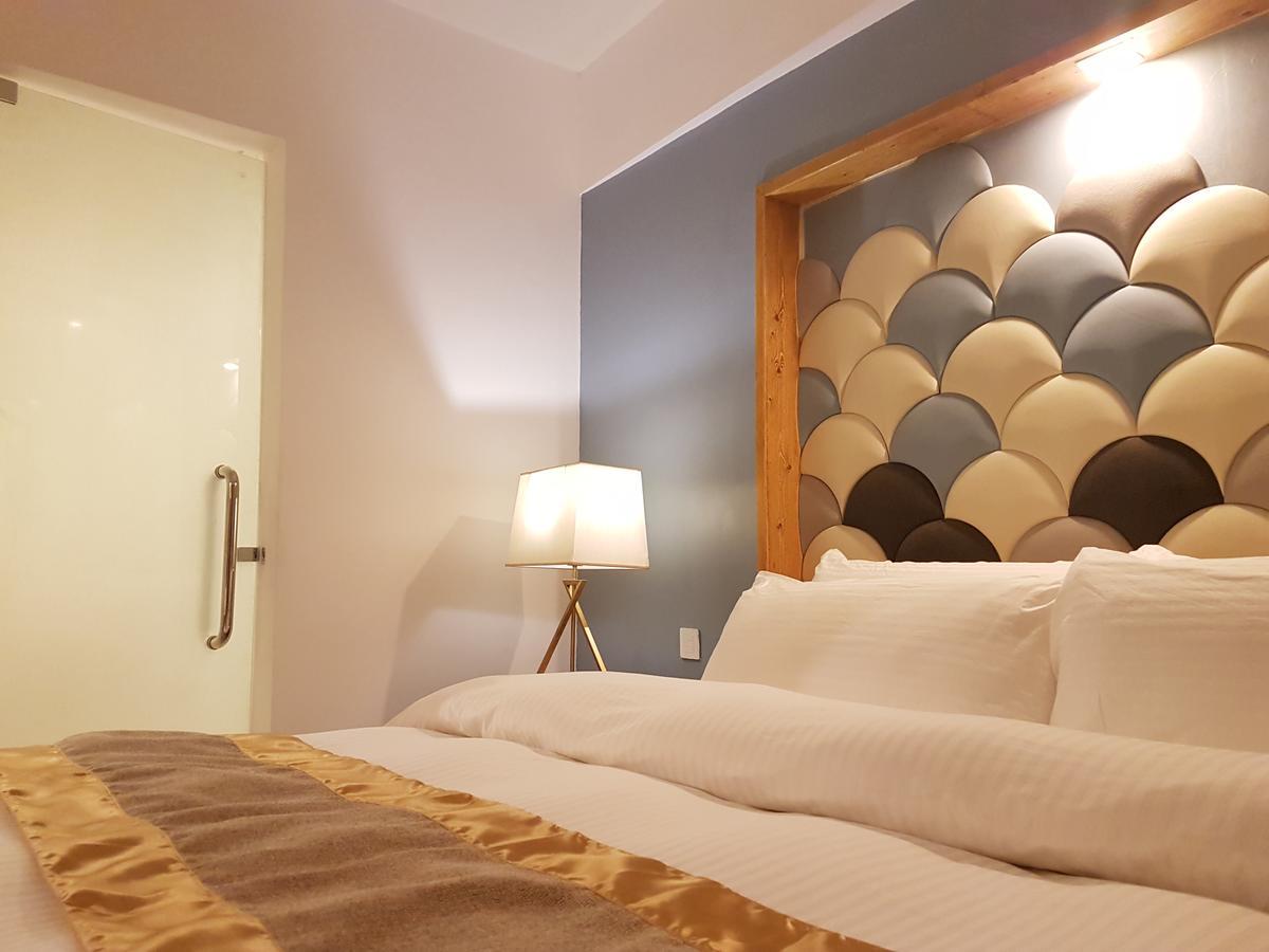 Ferra Hotel And Garden Suites Balabag  Eksteriør billede