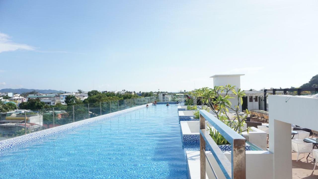 Ferra Hotel And Garden Suites Balabag  Eksteriør billede