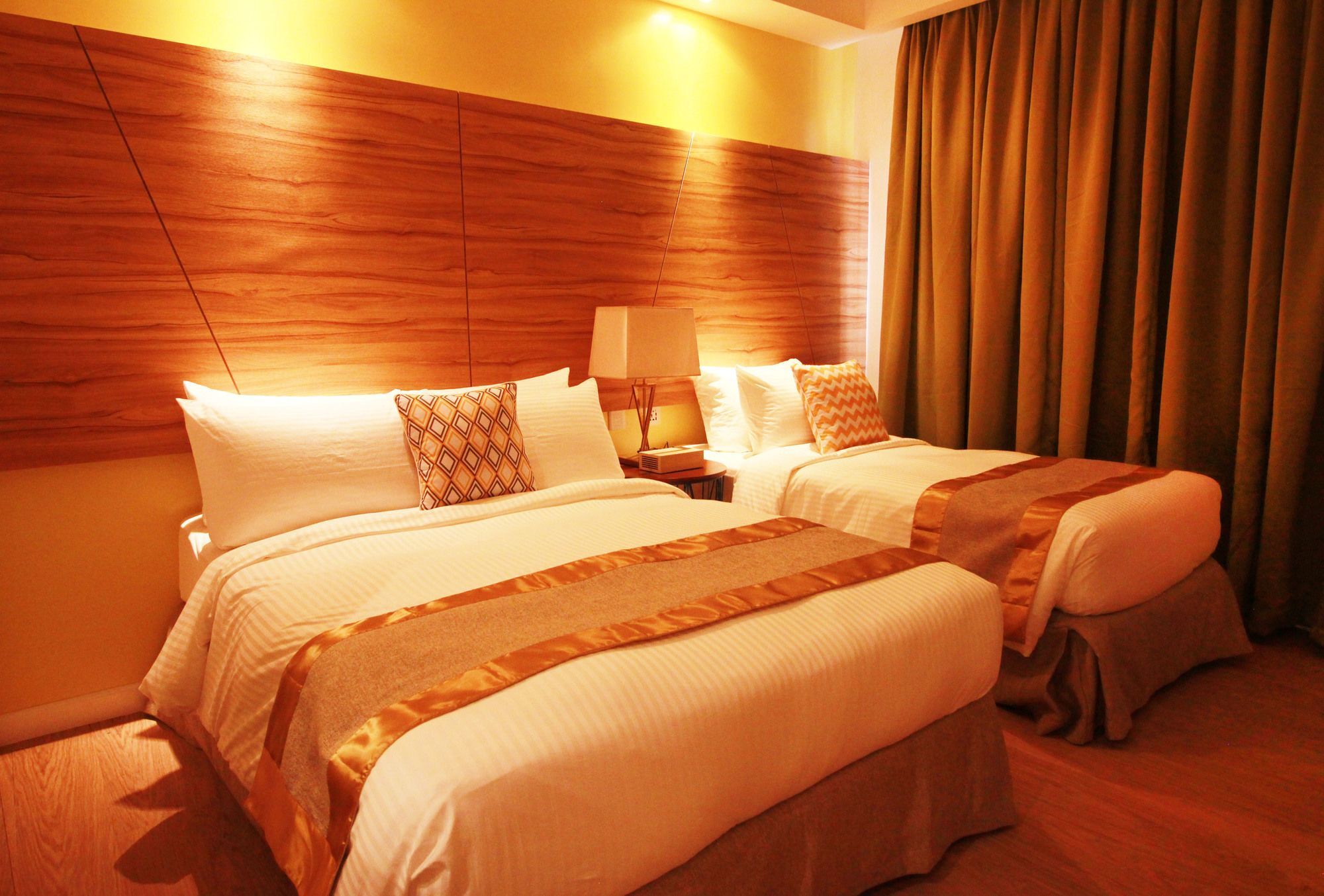 Ferra Hotel And Garden Suites Balabag  Eksteriør billede